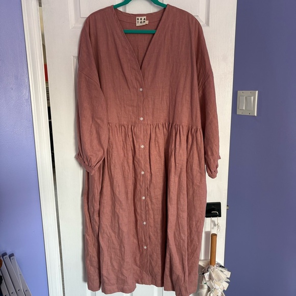 Beaton Linen House Dress Beaton Linen House Dress